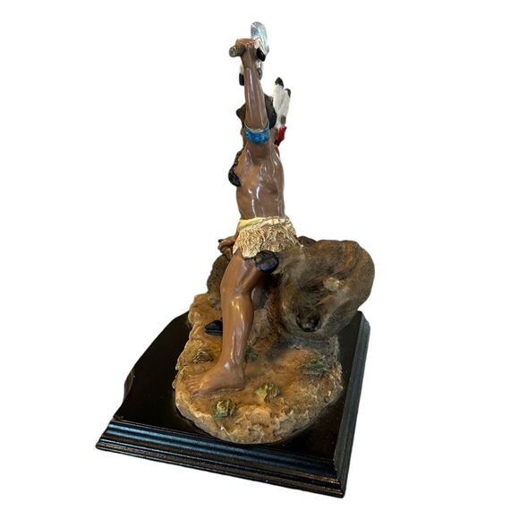 Native American Indian Buffalo Hunter Resin Figurine - Picture 3 of 7